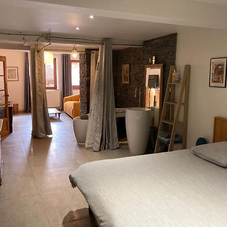 Le P'Retzel & Le Sticksy Apartment รีควีร์ ภายนอก รูปภาพ